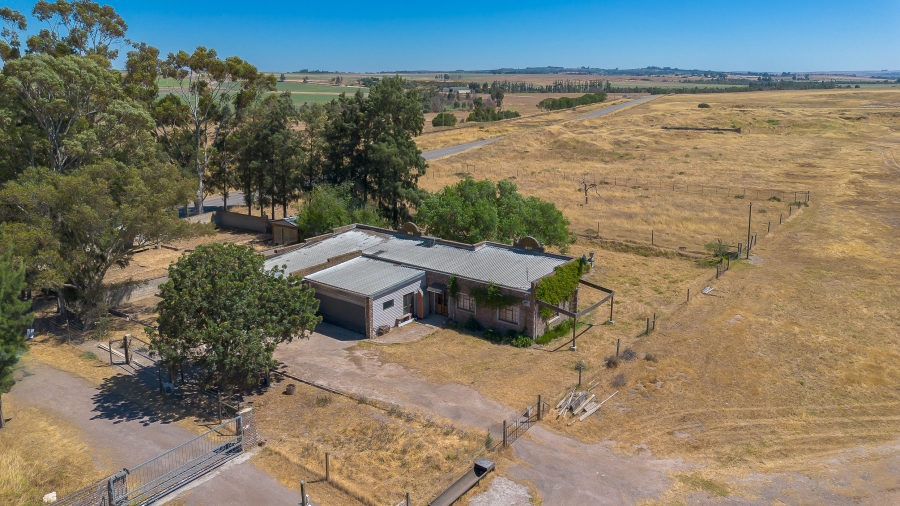 Commercial Property for Sale in Kalbaskraal Western Cape